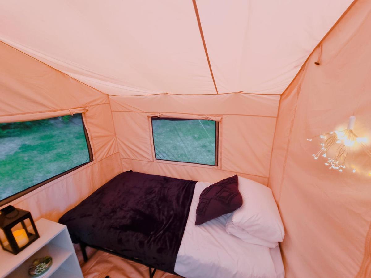 Campo de lujo Bell Tent Village