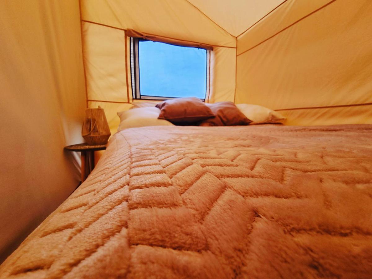 Campo de lujo Bell Tent Village
