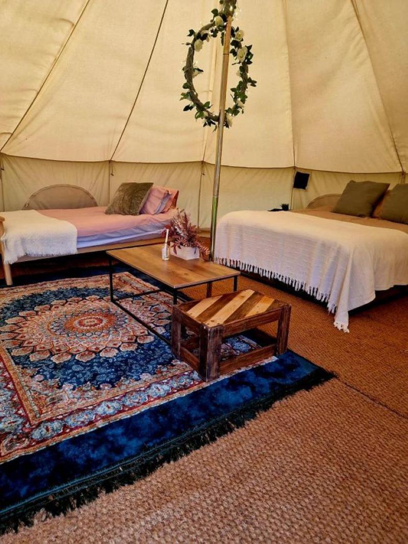 Bell Tent Village Campo de lujo