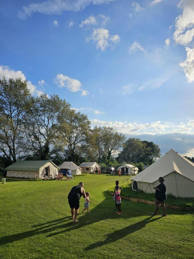 Bell Tent Village Campo de lujo